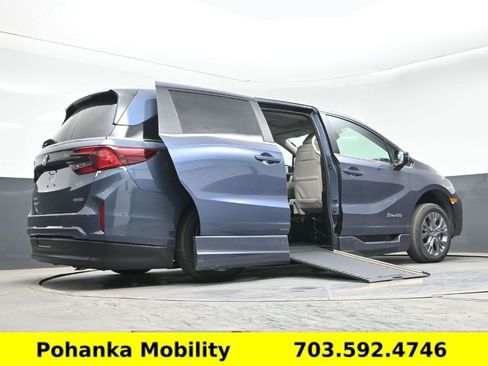 Used 2026 Honda Odyssey EX-L image 8