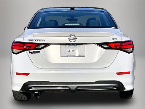 Used 2022 Nissan Sentra SR w/ Electronics Package image 8