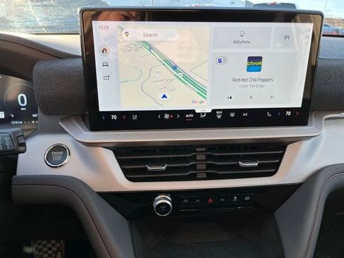 Used 2026 Ford Explorer Active w/ Active Comfort Package image 31