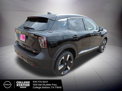 New 2026 Nissan Kicks SR image 4