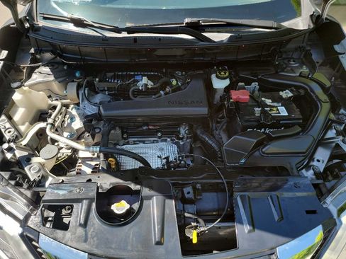 Used 2018 Nissan Rogue S image 35
