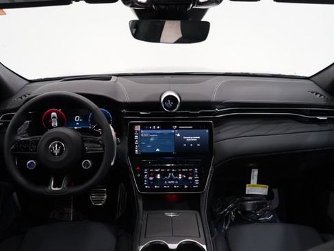 New 2025 Maserati Grecale Modena AWD/4WD image 13