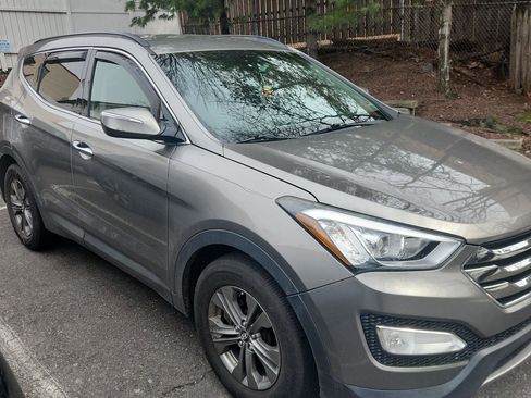 Used 2013 Hyundai Santa Fe Sport image 2