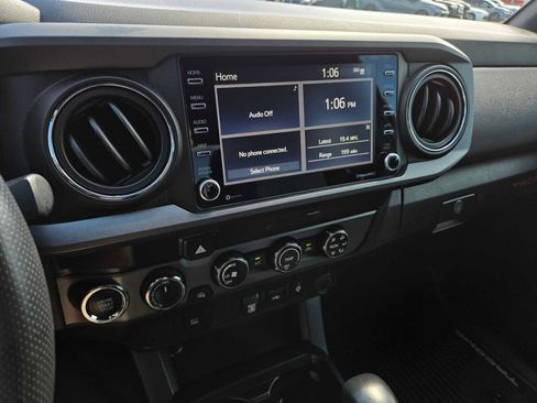 Used 2020 Toyota Tacoma TRD Off-Road AWD/4WD image 30