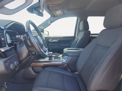 Used 2022 Chevrolet Silverado 1500 RST image 9