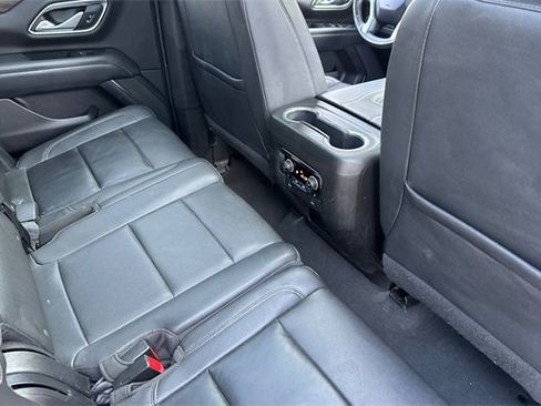 Used 2022 Chevrolet Tahoe Z71 w/ Off-Road Capability Package image 19