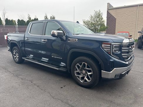 Used 2022 GMC Sierra 1500 SLT w/ SLT Premium Package image 7
