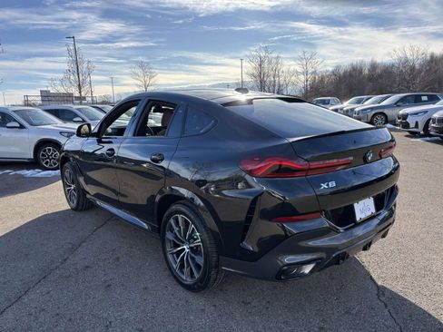 New 2026 BMW X6 xDrive40i w/ Climate Comfort Package image 5