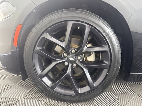 Used 2022 Dodge Charger SXT w/ Plus Group RWD image 7