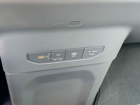 New 2026 Kia EV9 Wind AWD/4WD image 32