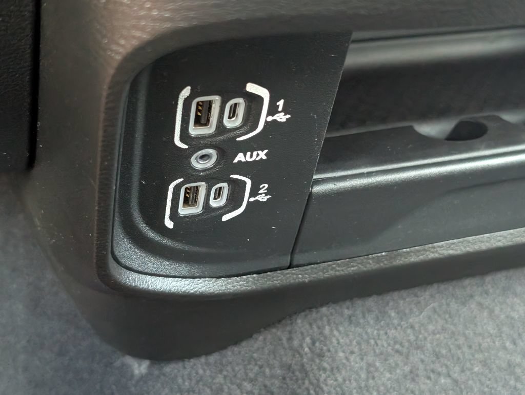 Used 2024 RAM 3500 Big Horn AWD/4WD image 23