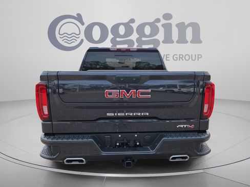 Certified 2025 GMC Sierra 1500 AT4 w/ Technology Package AWD/4WD image 4