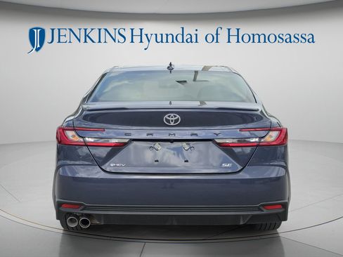 Used 2026 Toyota Camry SE w/ Convenience Package FWD image 5