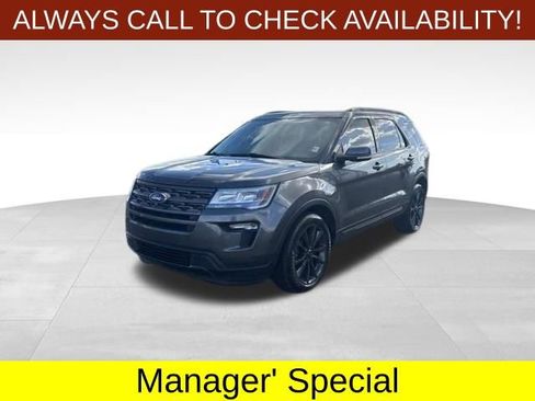 Used 2019 Ford Explorer XLT w/ Equipment Group 202A image 3