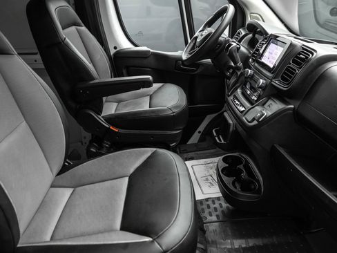 Used 2023 RAM ProMaster 2500 FWD image 37