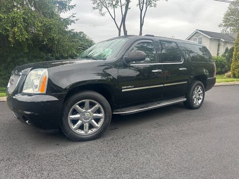 Used 2014 GMC Yukon XL Denali AWD/4WD image 4