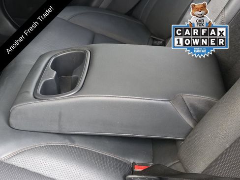 Used 2025 Toyota Camry XLE FWD image 10