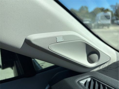 Used 2024 Toyota RAV4 Limited image 25