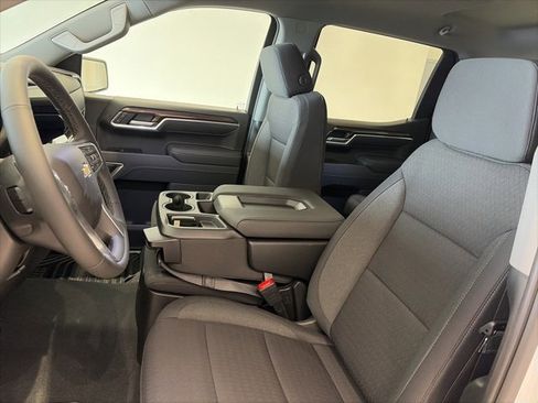 New 2026 Chevrolet Silverado 1500 LT image 12