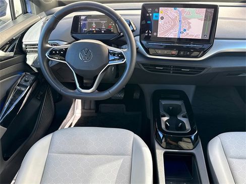 Certified 2022 Volkswagen ID.4 Pro S w/ Gradient Package image 21