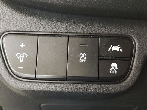 Used 2021 Kia Seltos EX image 17