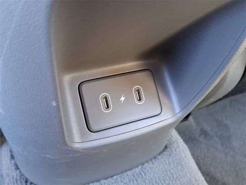 Used 2024 Hyundai Elantra SEL image 27