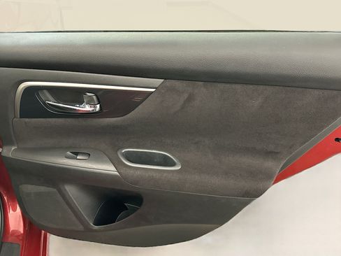 Used 2013 Nissan Altima 2.5 S image 29