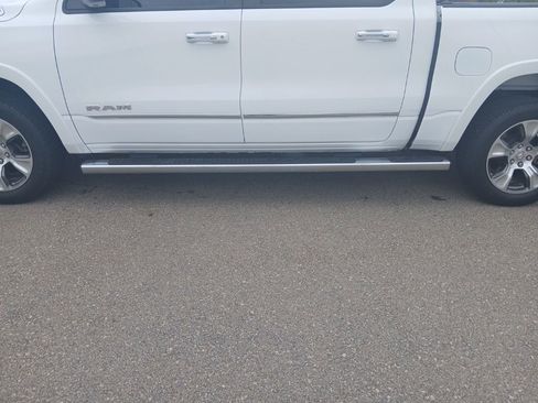 Used 2022 RAM 1500 Laramie AWD/4WD image 14