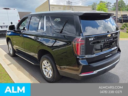 Used 2025 Chevrolet Tahoe LT AWD/4WD image 3