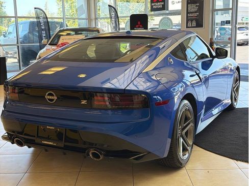 Used 2025 Nissan Z Sport w/ Floor Mat Package RWD image 5