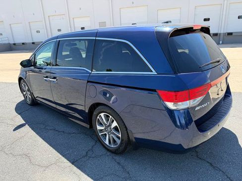 Used 2014 Honda Odyssey Touring image 3