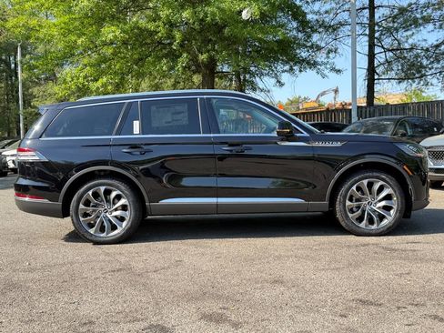 New 2026 Lincoln Aviator Reserve AWD/4WD image 2