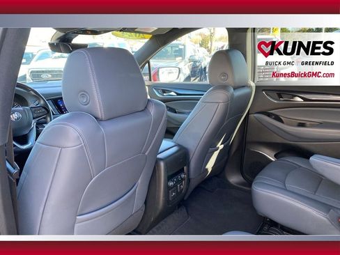 Used 2024 Buick Enclave Premium image 26