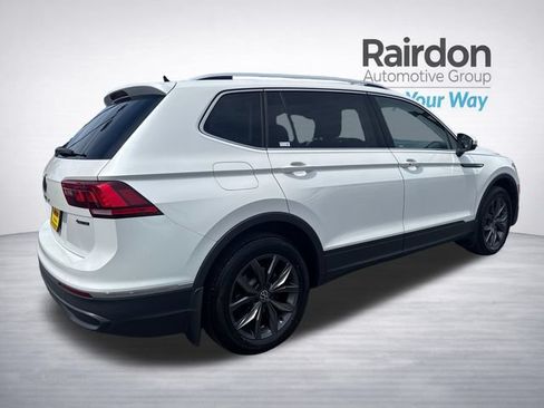 Used 2023 Volkswagen Tiguan SE w/ Panoramic Sunroof Package AWD/4WD image 7