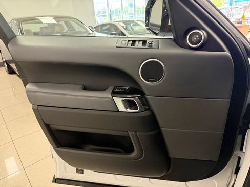 Used 2015 Land Rover Range Rover Sport HSE AWD/4WD image 8
