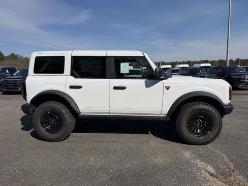 New 2026 Ford Bronco Badlands AWD/4WD image 5
