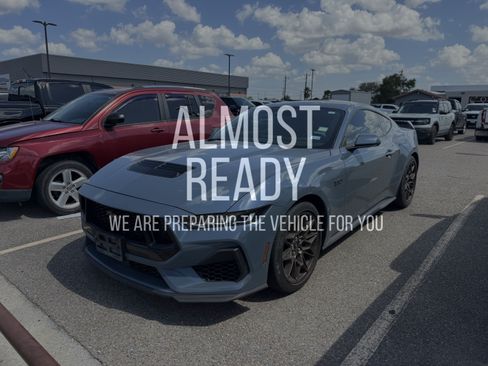 Used 2024 Ford Mustang GT Premium w/ GT Performance Package RWD image 2
