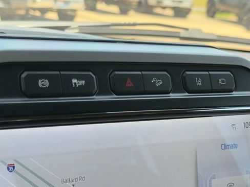 Used 2022 Ford F350 King Ranch w/ King Ranch Ultimate Package AWD/4WD image 30
