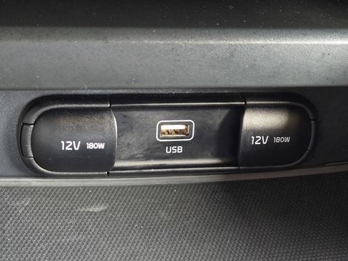 Used 2023 Kia Soul LX w/ Option Group 015 FWD image 18