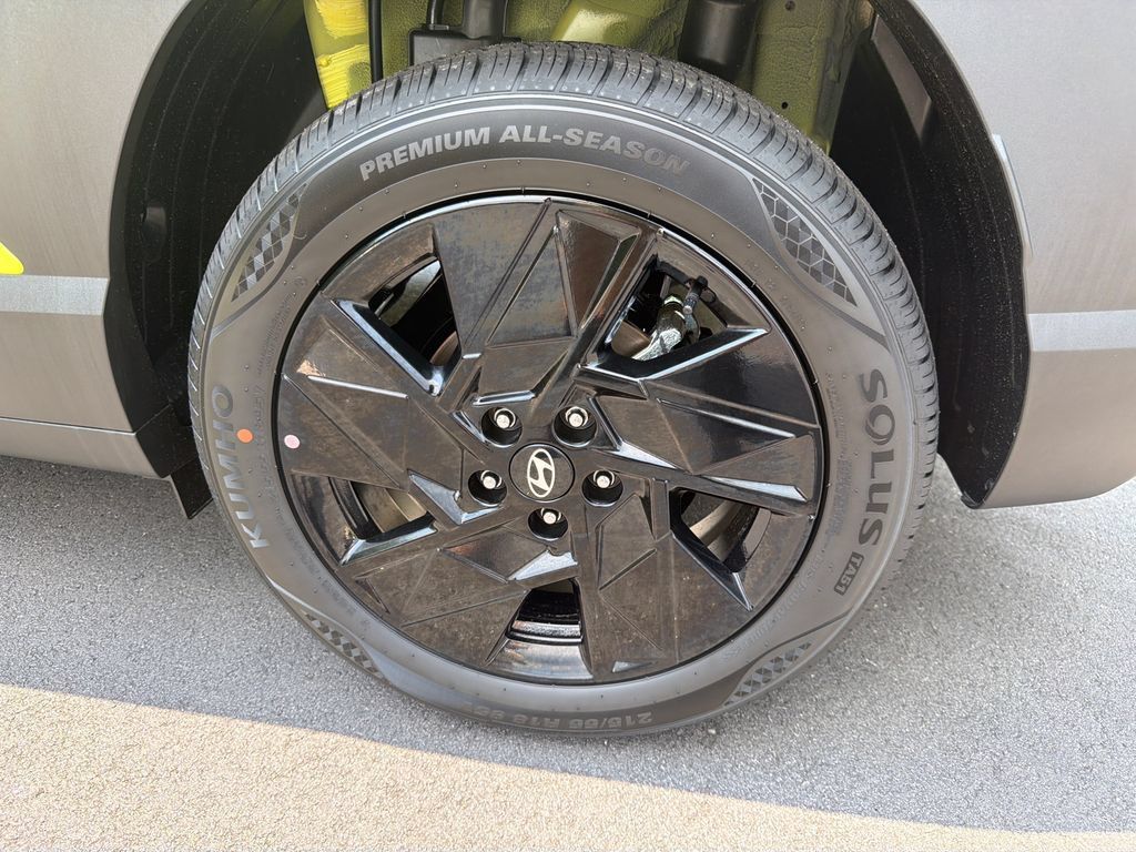 New 2026 Hyundai Kona SEL Sport FWD image 18