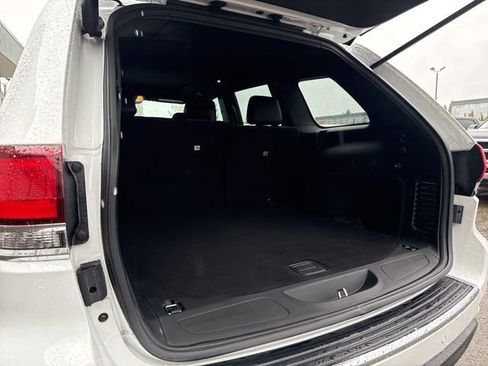 Used 2020 Jeep Grand Cherokee Limited image 16