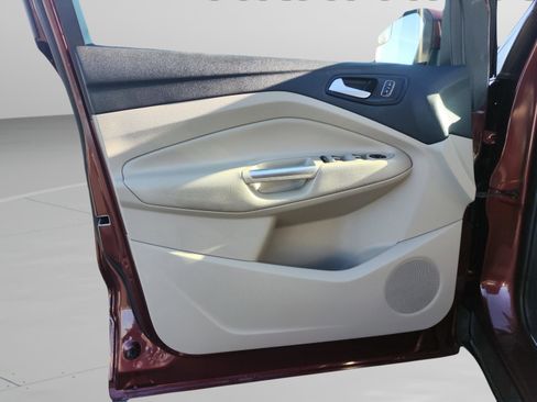 Used 2018 Ford Escape SEL image 25