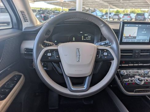 Used 2022 Lincoln Corsair Reserve AWD/4WD image 23