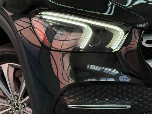 Used 2021 Mercedes-Benz GLE 350 4MATIC w/ Premium Package image 10