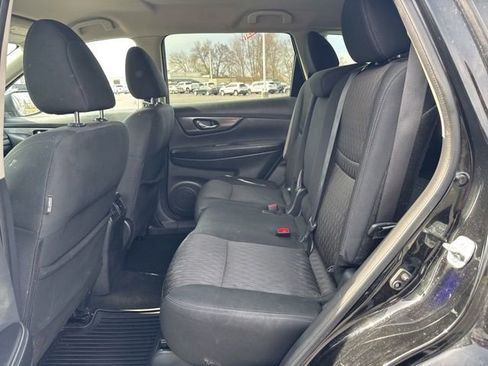 Used 2018 Nissan Rogue SV FWD image 23