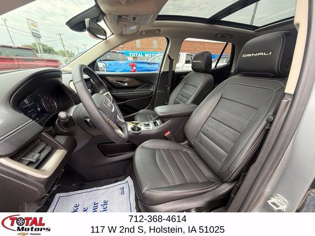 Certified 2024 GMC Terrain Denali w/ Denali Premium Package AWD/4WD image 9