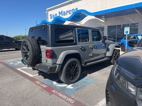 Used 2023 Jeep Wrangler Unlimited Sahara w/ Cold Weather Group image 13