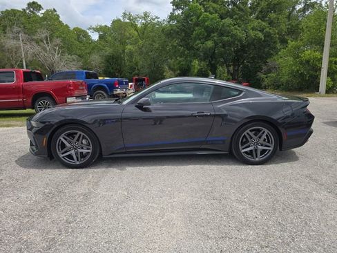 Used 2024 Ford Mustang GT Premium image 6