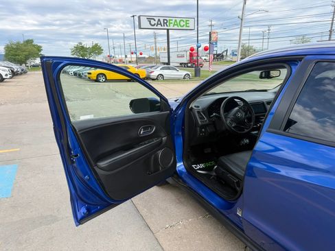 Used 2018 Honda HR-V EX-L image 18