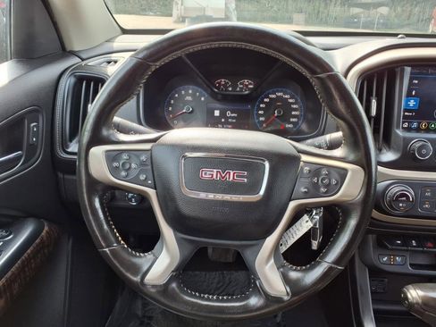 Used 2021 GMC Canyon Denali image 7